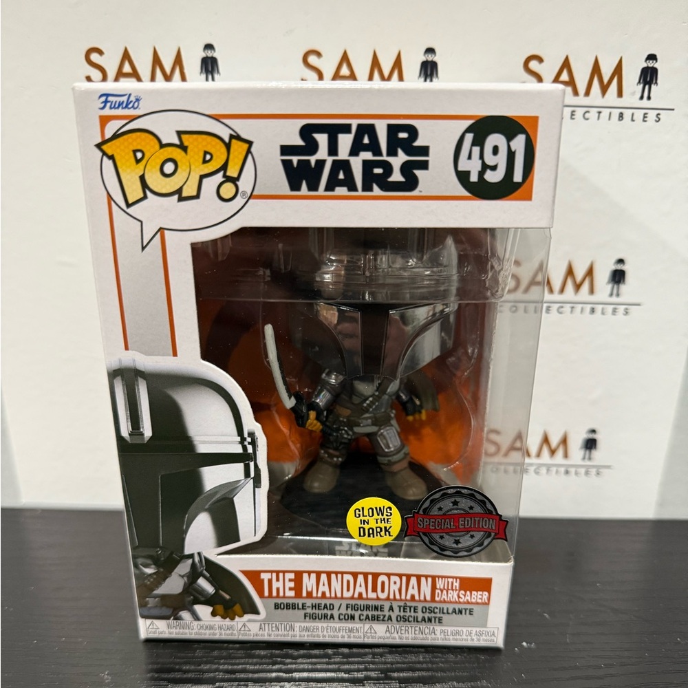 Funko Pop  The Mandalorian 491 (Metallic) Glow in Dark + Protector